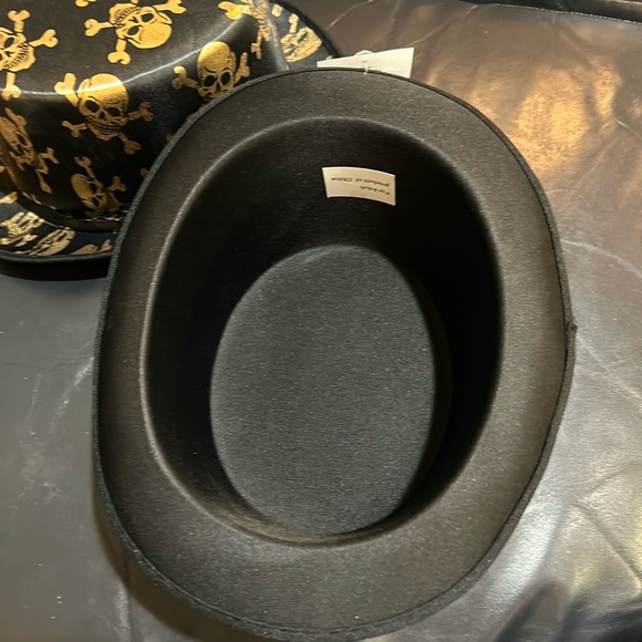 NEW SKULL BLACK TOP HAT - Picture 4 of 4